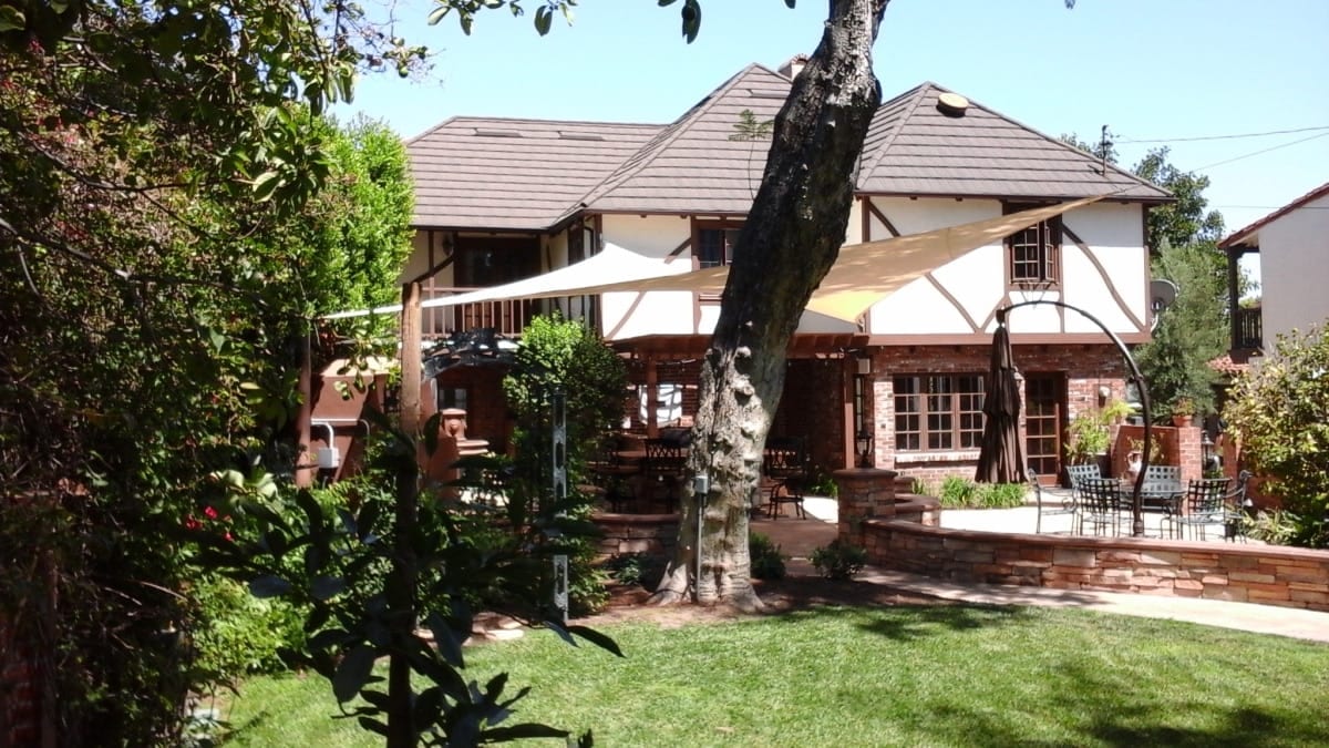 Real residential shade sail installation photo 29 from Cali Shade Sails
