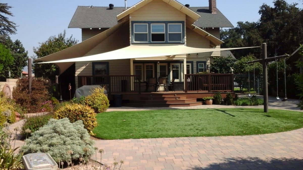 Real residential shade sail installation photo 73 from Cali Shade Sails